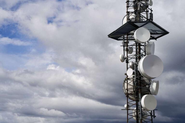 Optimizing Point-to-Point Wireless Backhaul for Enhanced WISP Performance